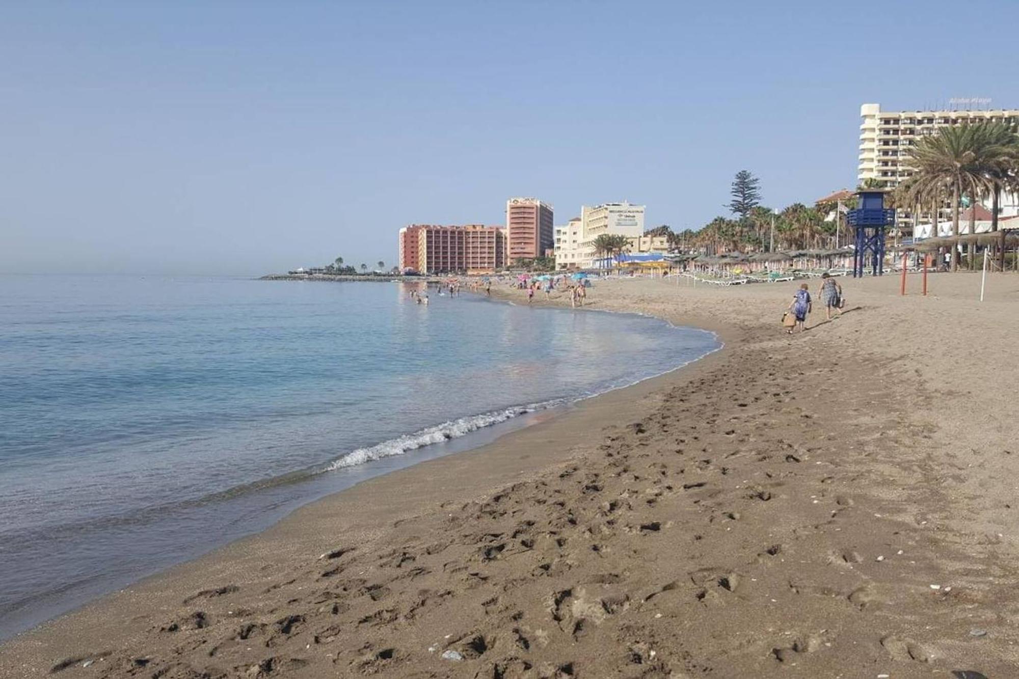 Family With 2 Bedrooms Apartment Benalmadena