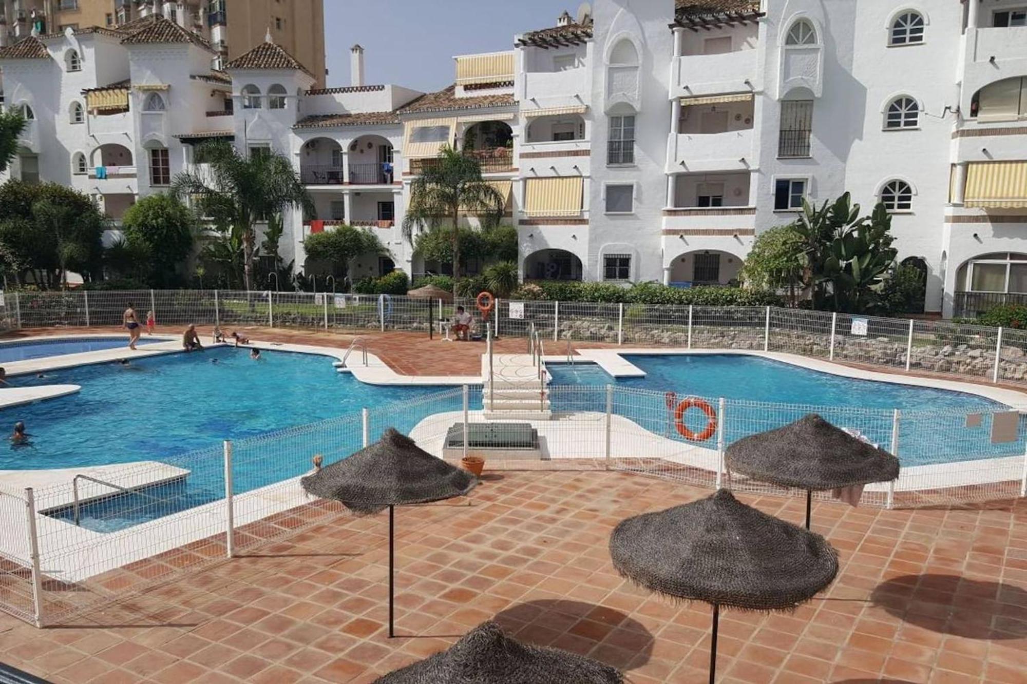 Family With 2 Bedrooms Apartment Benalmadena