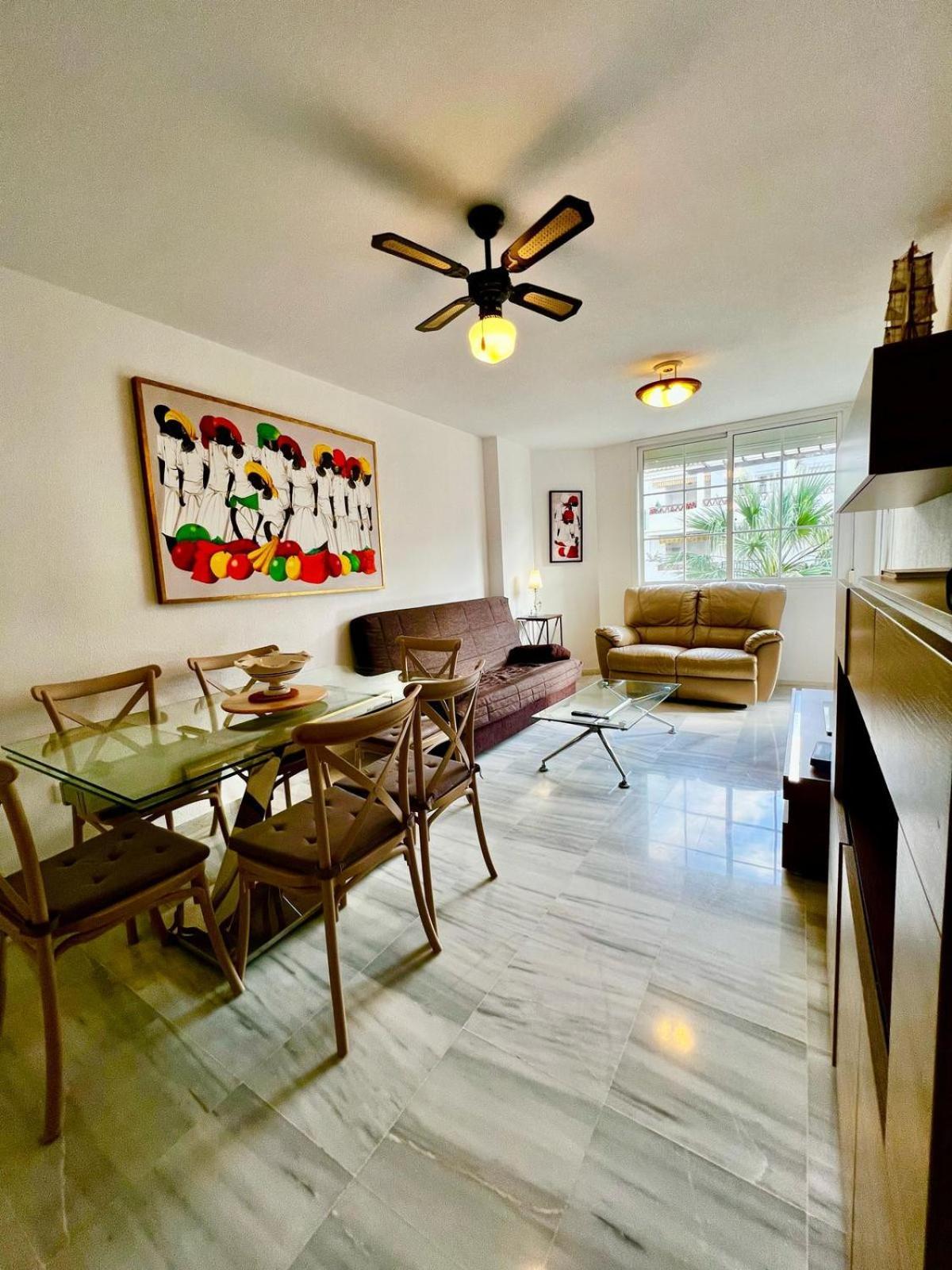 Family With 2 Bedrooms Benalmadena